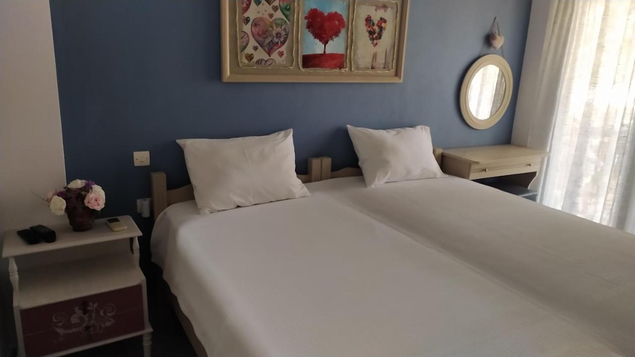 Blue Dreams Pensionat Almiropótamos Exteriör bild